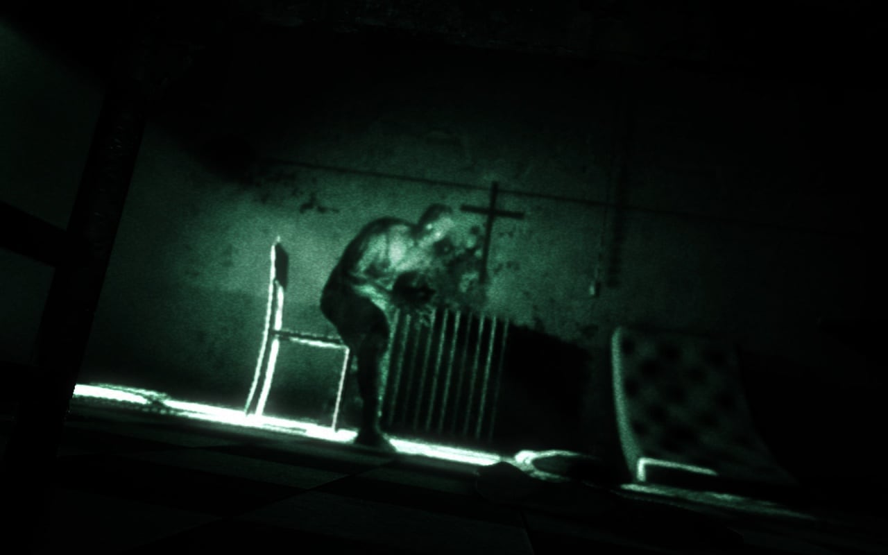 Outlast (+Whistleblower) - скриншот 1